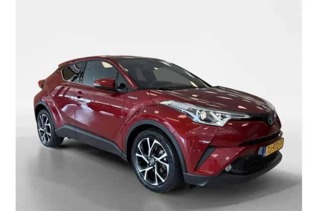 Toyota C-HR (2018) thumbnail 6