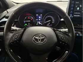 Toyota C-HR (2022) thumbnail 19