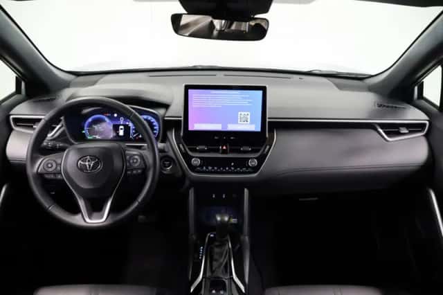 Toyota Corolla (2023) thumbnail 3