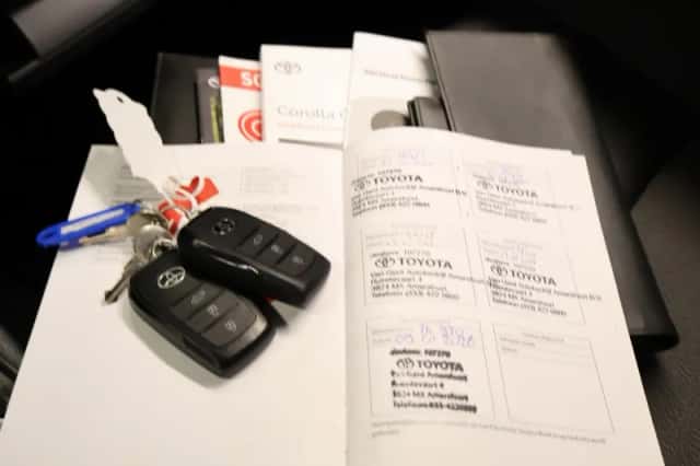 Toyota Corolla (2023) thumbnail 5