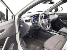 Toyota Corolla (2025) thumbnail 3