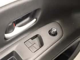 Toyota Aygo X (2022) thumbnail 17