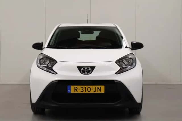 Toyota Aygo X (2022) thumbnail 6