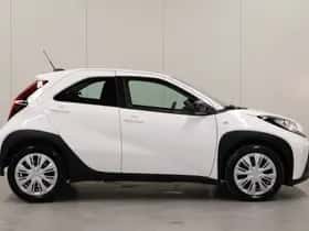 Toyota Aygo X (2022) thumbnail 9