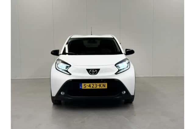 Toyota Aygo X (2023) thumbnail 2