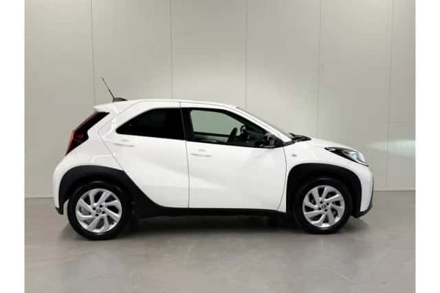 Toyota Aygo X (2023) thumbnail 4