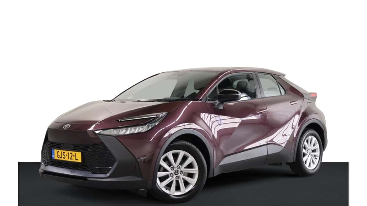 Toyota C-HR (2024) — foto 1