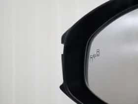 Toyota C-HR (2024) thumbnail 12