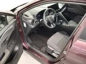 Toyota C-HR (2024) thumbnail 17
