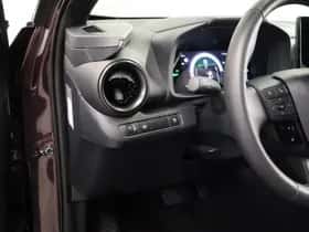 Toyota C-HR (2024) thumbnail 21