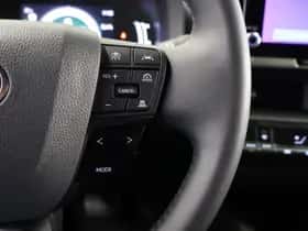 Toyota C-HR (2024) thumbnail 25