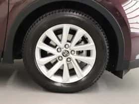 Toyota C-HR (2024) thumbnail 9
