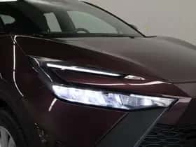 Toyota C-HR (2024) thumbnail 10