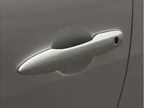 Toyota Yaris (2023) thumbnail 13