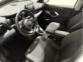 Toyota Yaris (2023) thumbnail 14
