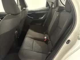 Toyota Yaris (2023) thumbnail 16