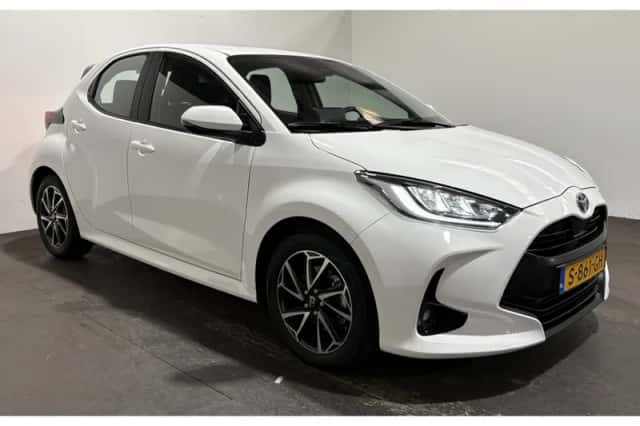 Toyota Yaris (2023) thumbnail 6