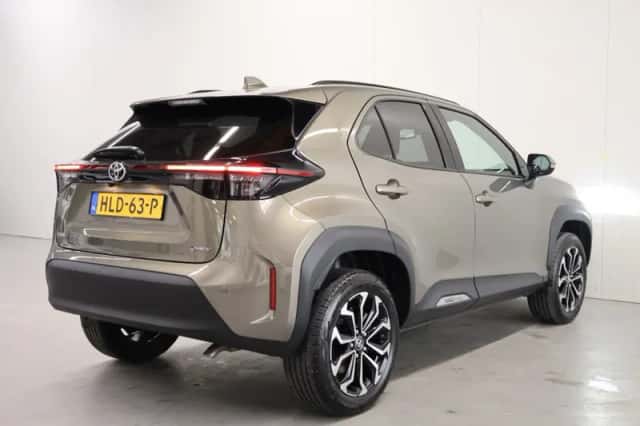 Toyota Yaris Cross (2025) thumbnail 2