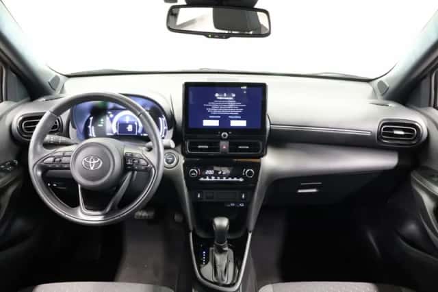 Toyota Yaris Cross (2025) thumbnail 3