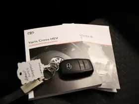 Toyota Yaris Cross (2025) thumbnail 5