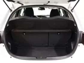 Toyota Yaris (2019) thumbnail 16