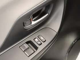 Toyota Yaris (2019) thumbnail 19