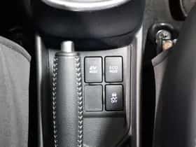 Toyota Yaris (2019) thumbnail 35