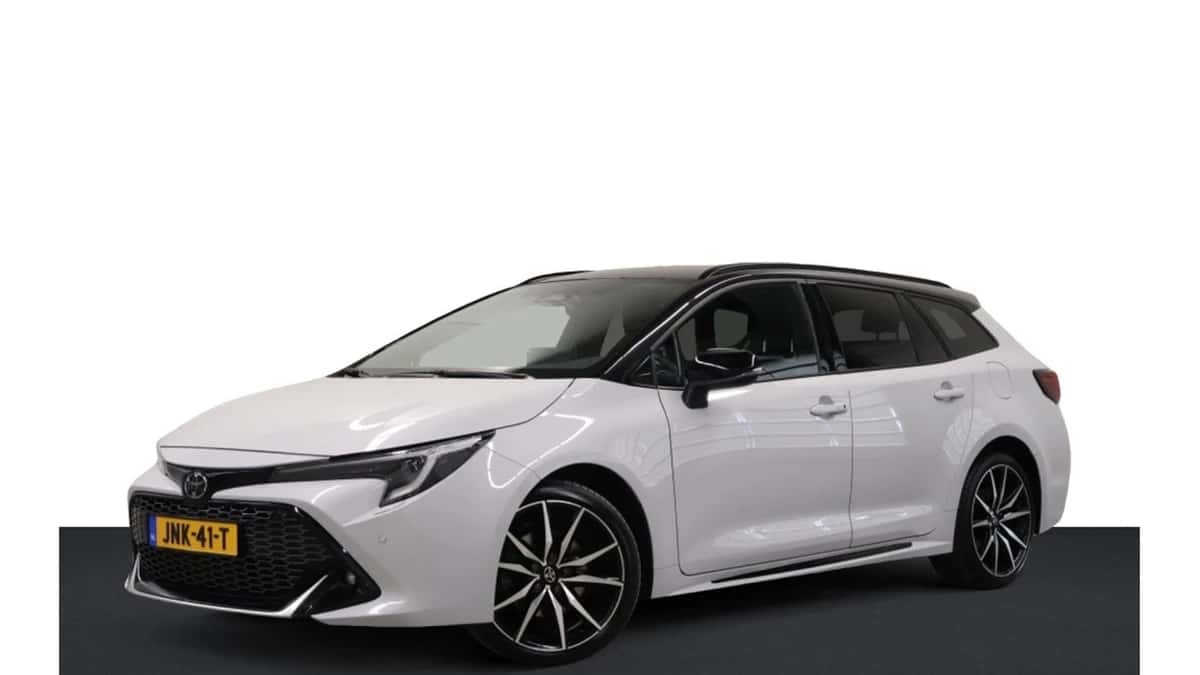 Toyota Corolla (2023) — foto 1
