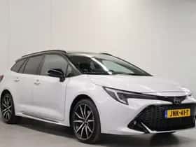 Toyota Corolla (2023) thumbnail 2