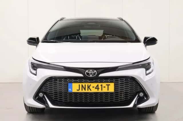 Toyota Corolla (2023) thumbnail 5