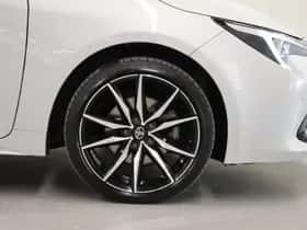 Toyota Corolla (2023) thumbnail 8