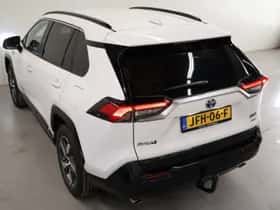 Toyota RAV4 (2022) thumbnail 17