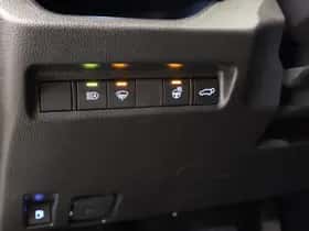 Toyota RAV4 (2022) thumbnail 30