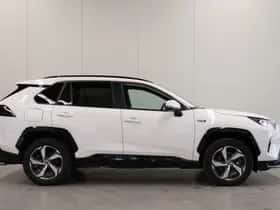 Toyota RAV4 (2022) thumbnail 9