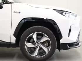 Toyota RAV4 (2022) thumbnail 10