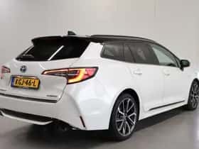 Toyota Corolla (2021) thumbnail 2
