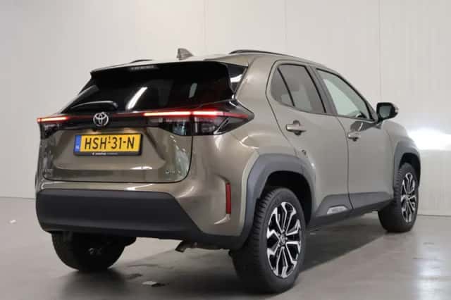 Toyota Yaris Cross (2025) thumbnail 2