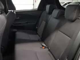 Toyota Yaris (2020) thumbnail 18