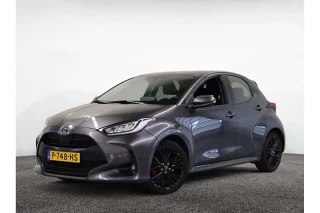 Toyota Yaris (2022) thumbnail 1