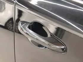 Toyota RAV4 (2018) thumbnail 12