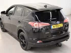 Toyota RAV4 (2018) thumbnail 16