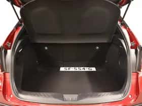 Toyota C-HR (2018) thumbnail 17