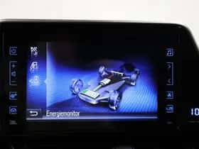 Toyota C-HR (2018) thumbnail 39