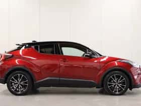 Toyota C-HR (2018) thumbnail 9
