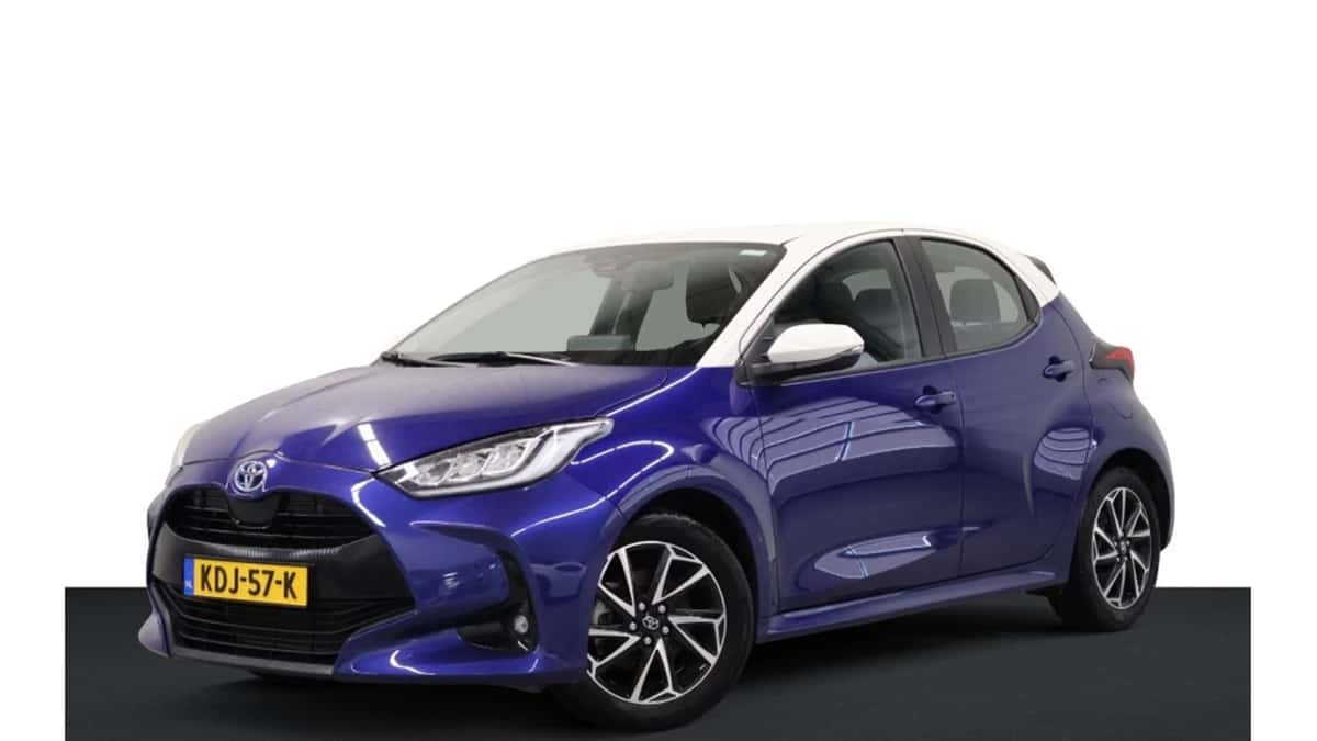Toyota Yaris (2022) — foto 1