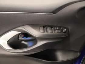 Toyota Yaris (2022) thumbnail 21