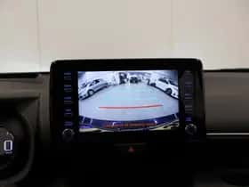 Toyota Yaris (2022) thumbnail 32