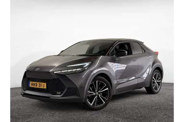 Toyota C-HR (2025) thumbnail 1