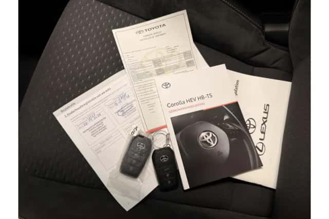 Toyota Corolla (2024) thumbnail 5
