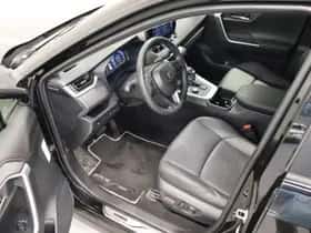Toyota RAV4 (2025) thumbnail 18